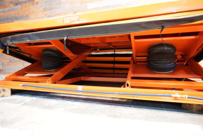 2017 Knight Global 4,000 LB 118" X 75" Lift Tables (2 Available)