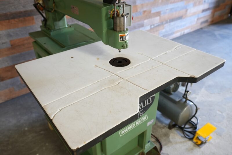 C.R. ONSRUD 36210 Inverted Pin Router W/Vacuum Pump
