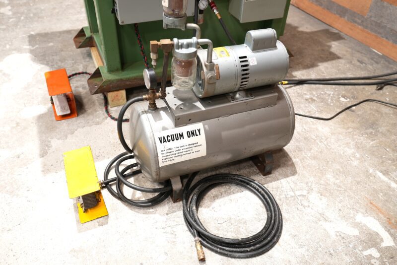 C.R. ONSRUD 36210 Inverted Pin Router W/Vacuum Pump