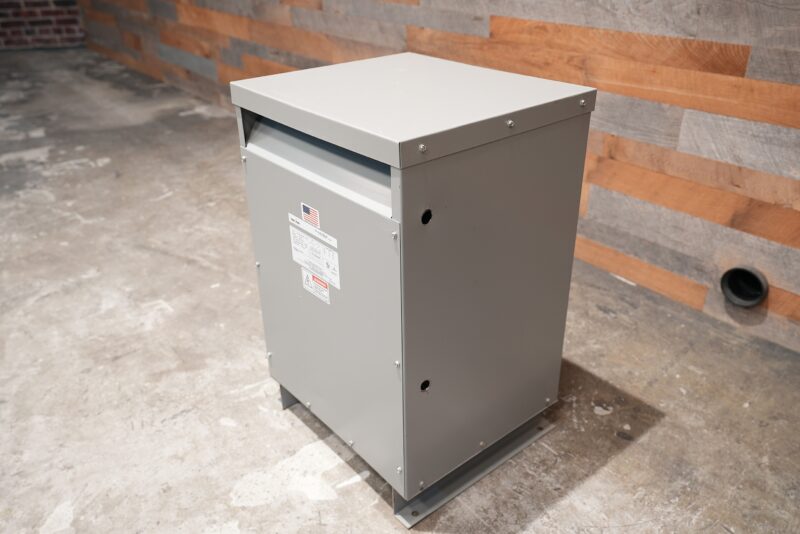 Federal Pacific 20 kVA PRI: 460V SEC: 460Y/266V 3-PHASE