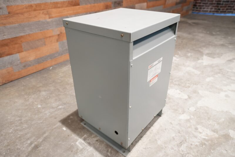 Federal Pacific Model T43T45 - 45 KVA HV: 480V LV: 240/120V Transformer