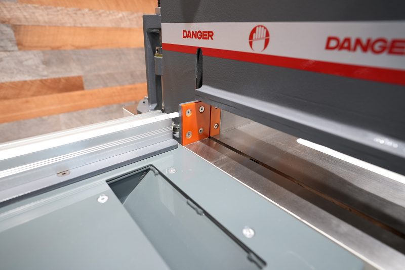 DEMO 2025 (GEN 3) Northtech NT-UCS18L Upcut Saw W/Infeed/Outfeed Tables